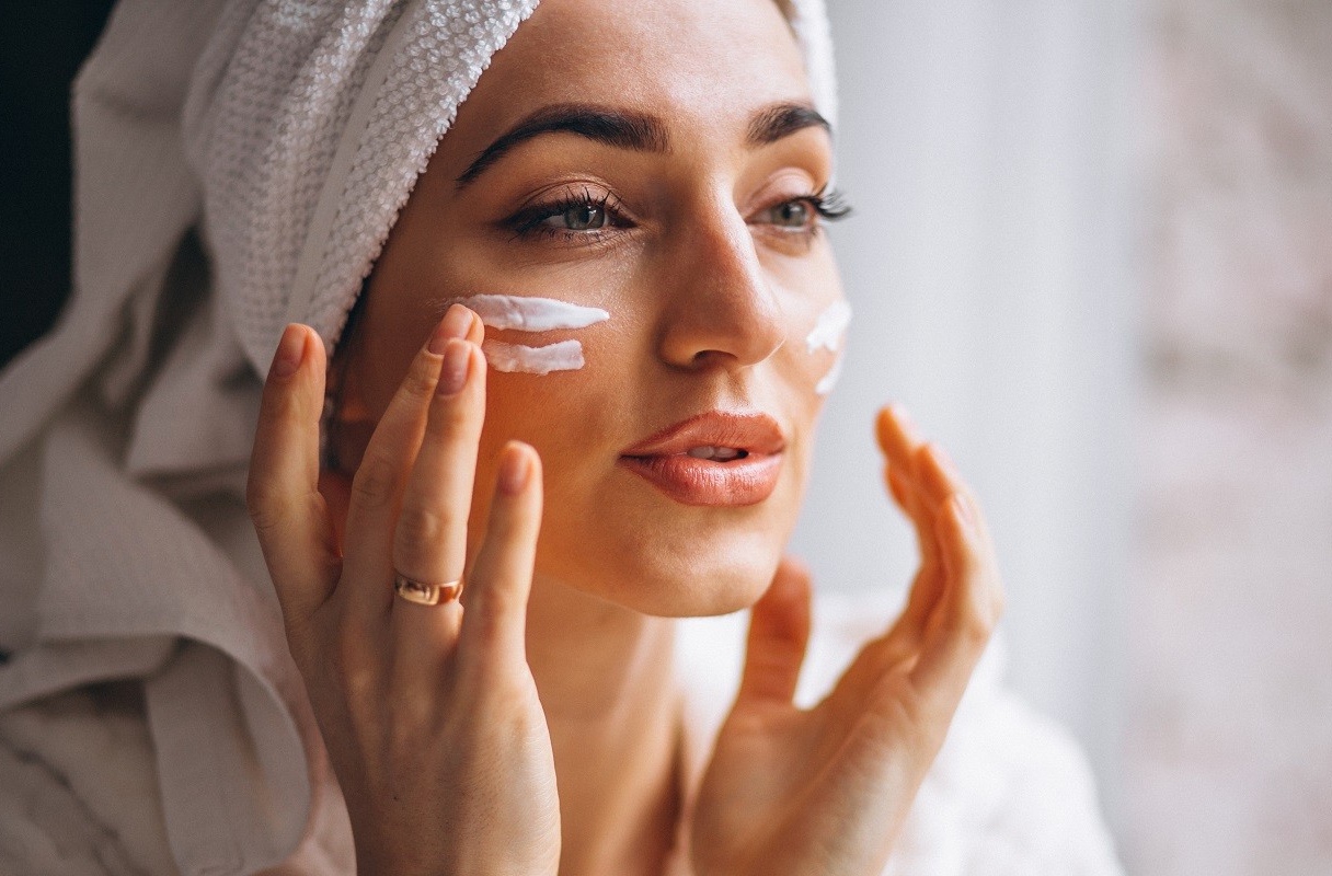 Hyperpigmentation Solutions: How Korean Skincare Tackles Dark Spots Naturally hero image